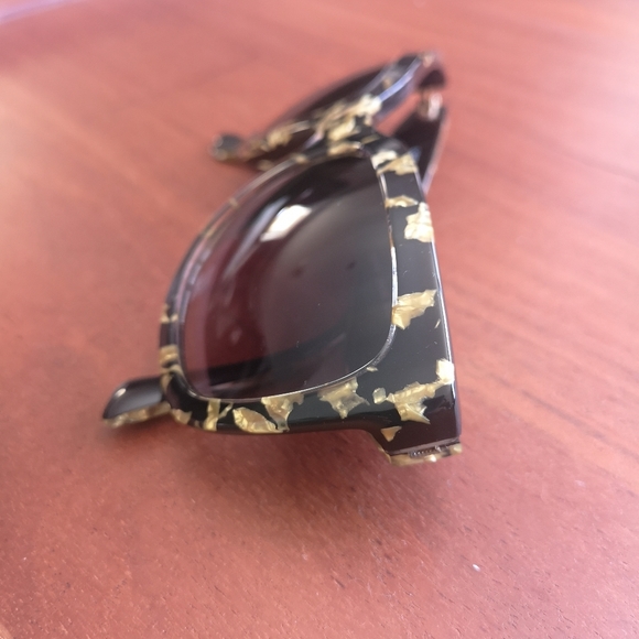 Dolce & Gabbana Sunglasses - Picture 9 of 9